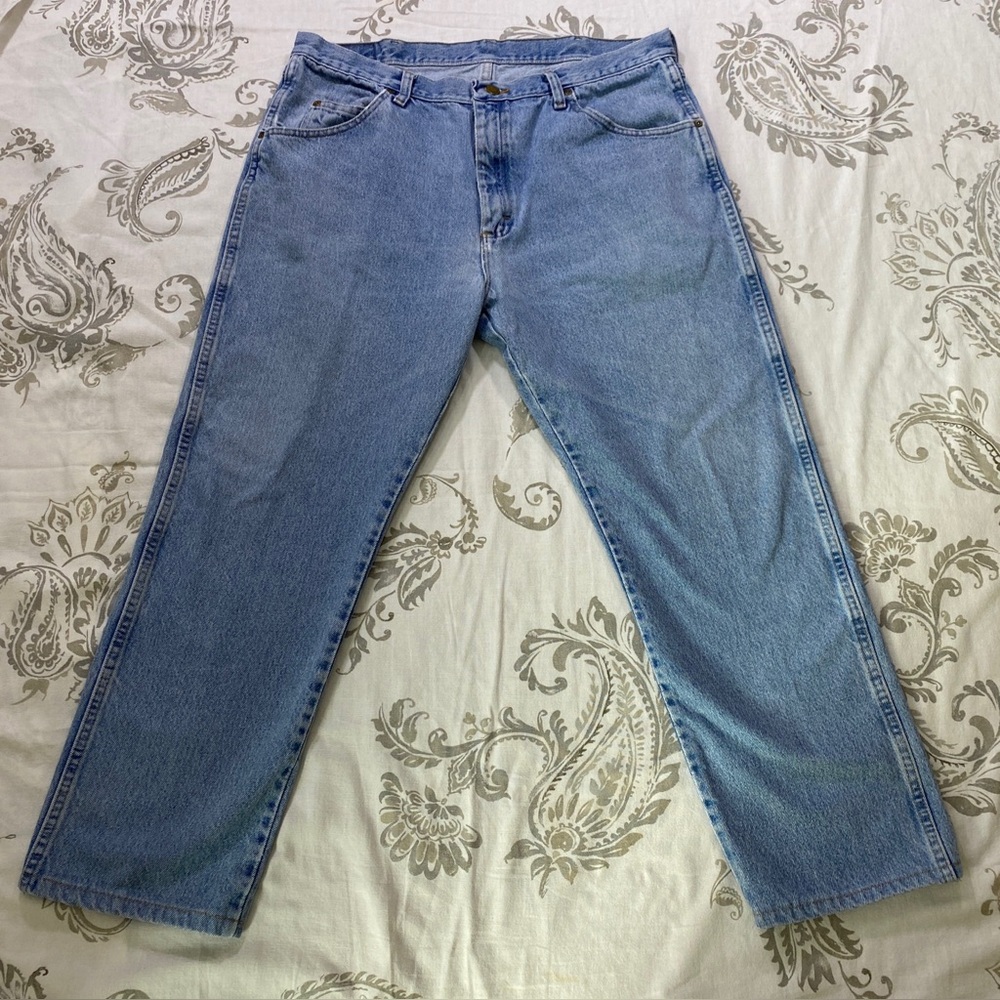 Vintage Wrangler Jeans Mens 38X29
Regular Fit Light‎ Stone Wash